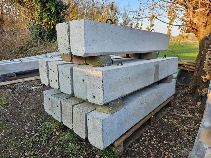 15 Zware Betonnen Lateien / Slaghouten, Doe-het-zelf en Bouw, Overige Doe-Het-Zelf en Bouw, Nieuw, Ophalen