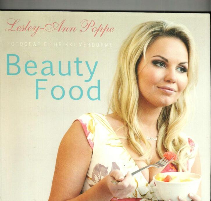 Beatyfood Lesley Ann Poppe 168 blz, Boeken, Gezondheid, Dieet en Voeding, Zo goed als nieuw, Ophalen of Verzenden