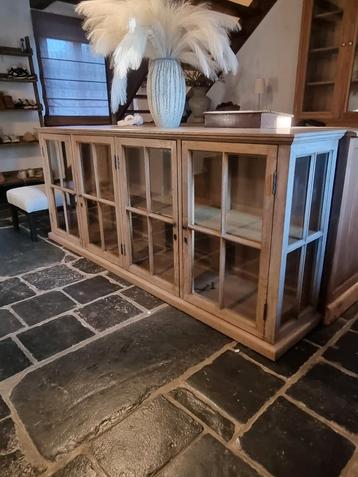 Eiken dressoir/buffet  beschikbaar voor biedingen