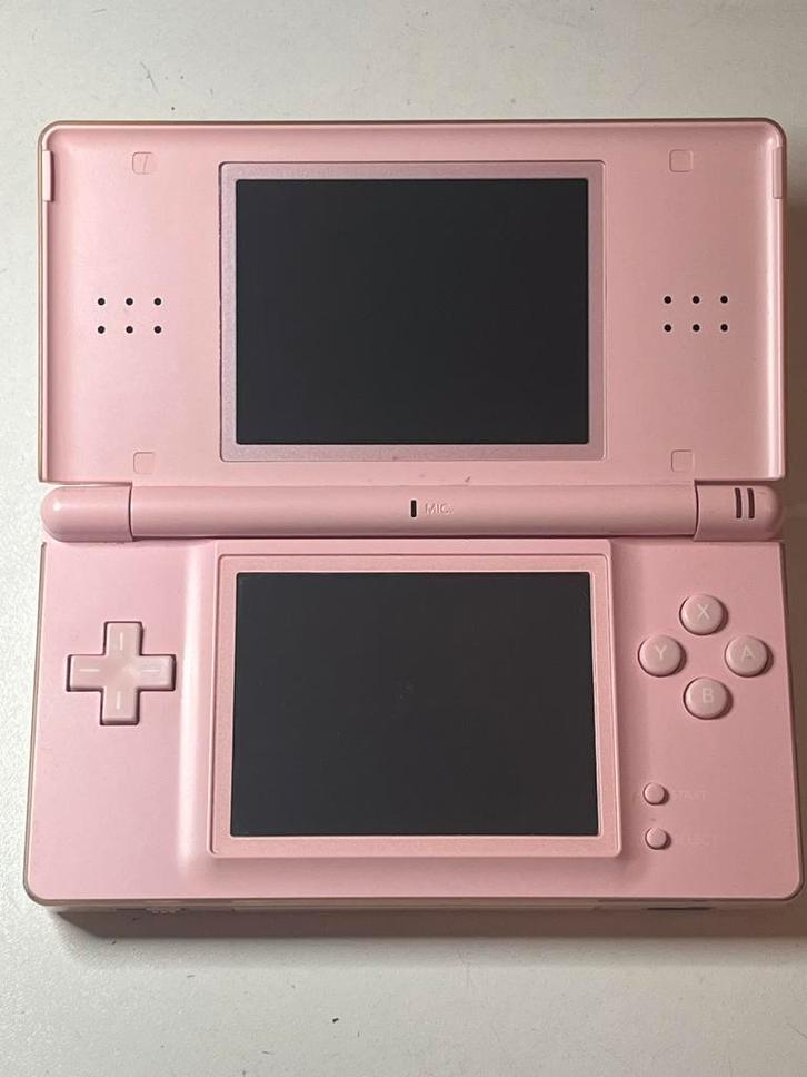 Nintendo DS Lite Rose Pink – Très bon état – Testée OK, Consoles de jeu & Jeux vidéo, Jeux | Nintendo DS, Comme neuf, Enlèvement ou Envoi