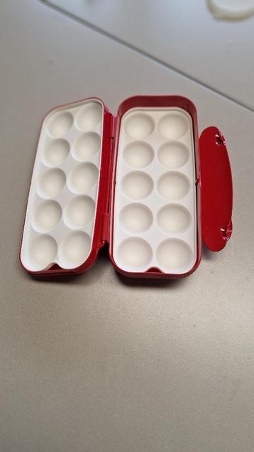 Tupperware eierdoos voor 10 eieren, Enlèvement ou Envoi, Neuf, Rouge