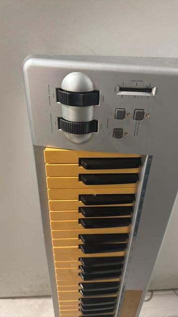 En panne synthe m-audio beschikbaar voor biedingen