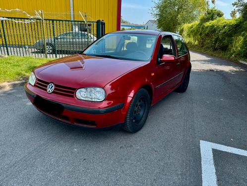 Vw Golf 4 1.9 tdi 90ch clim Digital radio vitre électrique, Auto's, Volkswagen, Particulier, Golf, Radio, Elektrisch, Ophalen