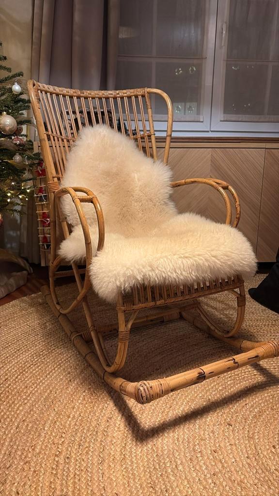vintage rotan schommelstoel, Huis en Inrichting, Fauteuils, Gebruikt, Riet of Rotan, 75 tot 100 cm, 75 tot 100 cm, Ophalen