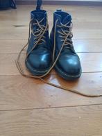 Dr. Martens Man, Ophalen, Gedragen