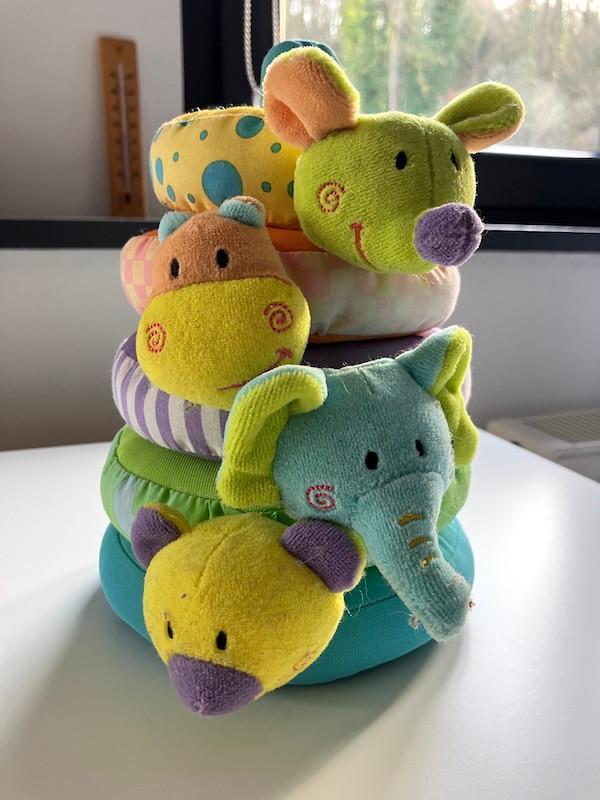 Peluche bébé à empiler, Enfants & Bébés, Jouets | Peluches, Comme neuf, Autres types, Enlèvement ou Envoi