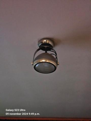 lampe de plafond, Enlèvement
