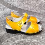 sandalen Stuppy geel tinten maat 36--22,5cm nooit gedragen, Kleding | Dames, Ophalen of Verzenden, Geel
