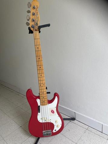Basgitaar Vintage beschikbaar voor biedingen