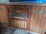 Antieke kast met radio en platen speler, Ophalen
