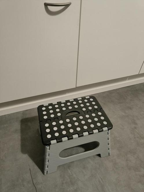 Step Tool / Opvouwbaar Trapje / Tabouret Escabeau, Doe-het-zelf en Bouw, Ladders en Trappen, Zo goed als nieuw, Ladder, Minder dan 2 meter