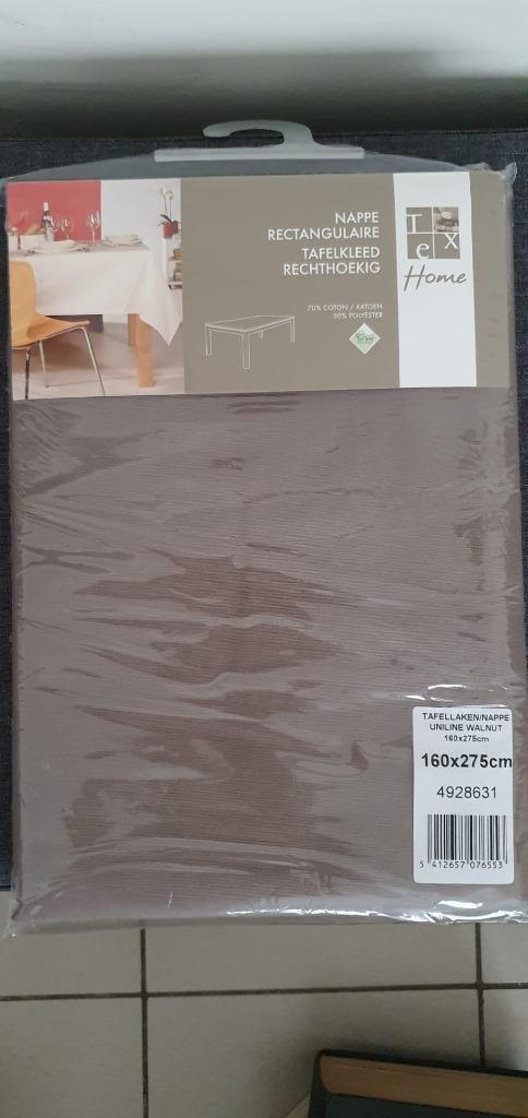 Nappe en tissu couleur taupe, Huis en Inrichting, Tafelkleden, Nieuw, Rechthoek, Binnen, Buiten, Ophalen