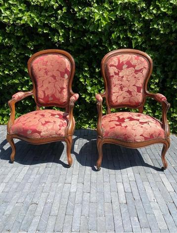 Ensemble canape fauteuil beschikbaar voor biedingen