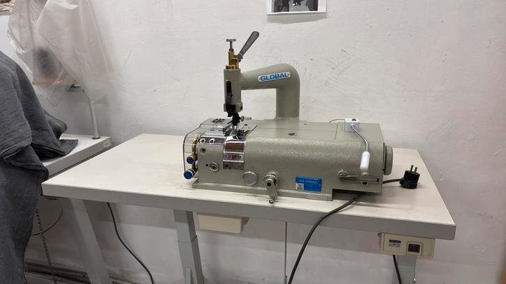 Pareuse SK 111, Hobby & Loisirs créatifs, Machines à coudre & Accessoires, Comme neuf, Accessoires, Enlèvement