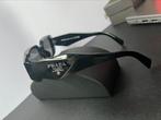 Prada zonnebril, Ophalen of Verzenden, Zo goed als nieuw, Zwart, Zonnebril