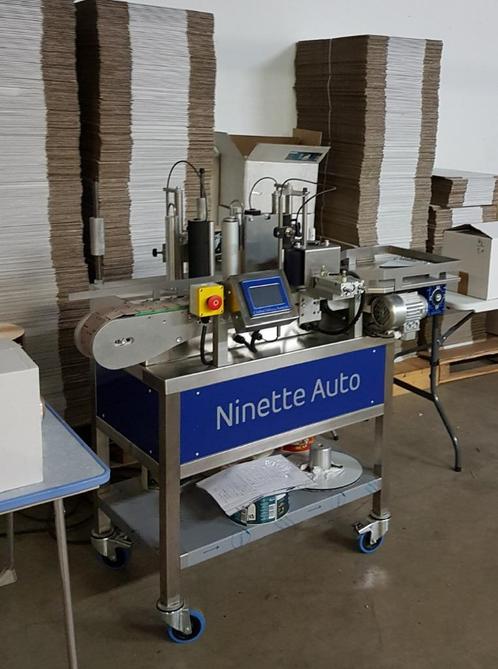 NINETTE AUTO 2 etiketteermachine voor flessen, Zakelijke goederen, Horeca | Food, Overige typen, Ophalen