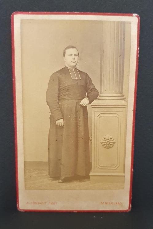 Cabinetfoto Foto Pastoor Priester St Niklaas CDV photo, Verzamelen, Foto's en Prenten, Gebruikt, Foto, Klederdracht, Voor 1940