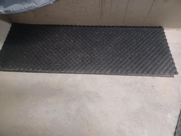 rubber maten beschikbaar voor biedingen
