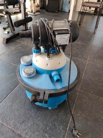 Zwembadpomp met glas of zandfilter beschikbaar voor biedingen