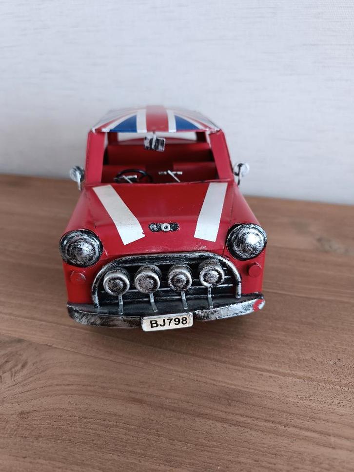 Mooie decoratieve ijzeren auto Mini Cooper, Huis en Inrichting, Woonaccessoires | Overige, Nieuw, Ophalen of Verzenden