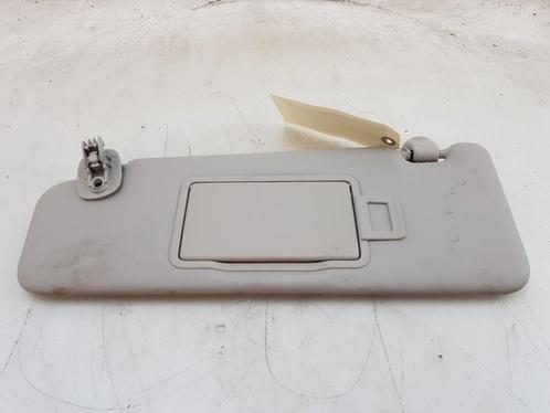 ZONNEKLEP Duster (SR) (|964016685R|964010723R|964010823R|), Auto-onderdelen, Interieur en Bekleding, Dacia, Gebruikt