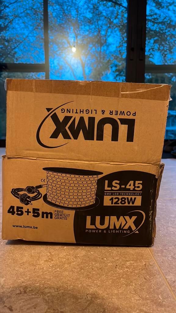 LED strip rol 45m met stekker (bouw), Doe-het-zelf en Bouw, Elektriciteit en Kabels, Zo goed als nieuw, Kabel of Snoer, Ophalen