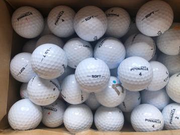 Golfballen Pinnacle soft beschikbaar voor biedingen
