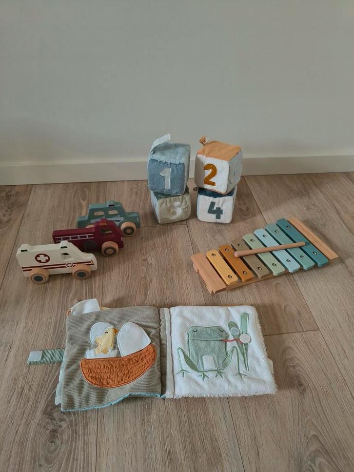 Divers Little Dutch (baby)speelgoed 🥁🚒, Kinderen en Baby's, Speelgoed | Babyspeelgoed, Zo goed als nieuw, Auto, Met geluid, Met wieltjes