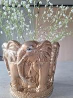 Pot de fleurs en céramique dorée entouré d'éléphants, Jardin & Terrasse, Comme neuf, Enlèvement ou Envoi
