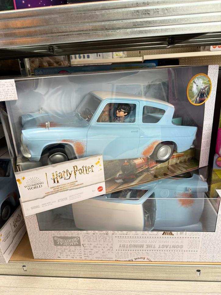 Harry Potter & Ron Flying Car Adventure Vliegende auto NIEUW, Verzamelen, Harry Potter, Nieuw, Actiefiguurtje, Ophalen of Verzenden