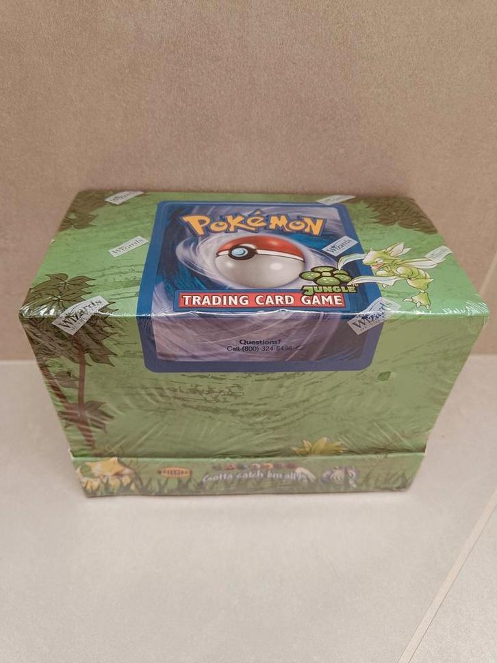 Pokémon Jungle box WOTC, Hobby en Vrije tijd, Verzamelkaartspellen | Pokémon, Zo goed als nieuw, Boosterbox, Foil, Ophalen of Verzenden