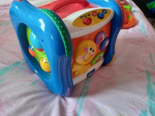 Chicco - Sprekende Kubus (NL + FR), Kinderen en Baby's, Speelgoed | Educatief en Creatief, Zo goed als nieuw, Elektronica, Ontdekken