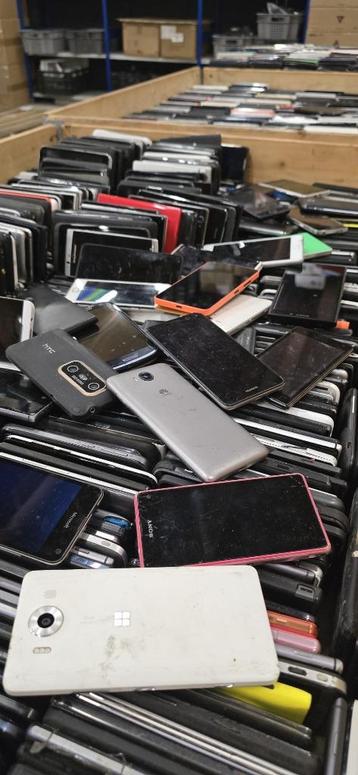 Wholesale – 2,000+ Used Smartphones – Samsung, Oppo, HTC – G, Enlèvement ou Envoi, Utilisé