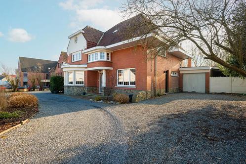 Maison à vendre à Blaton, 8 chambres, Immo, Huizen en Appartementen te koop, Vrijstaande woning