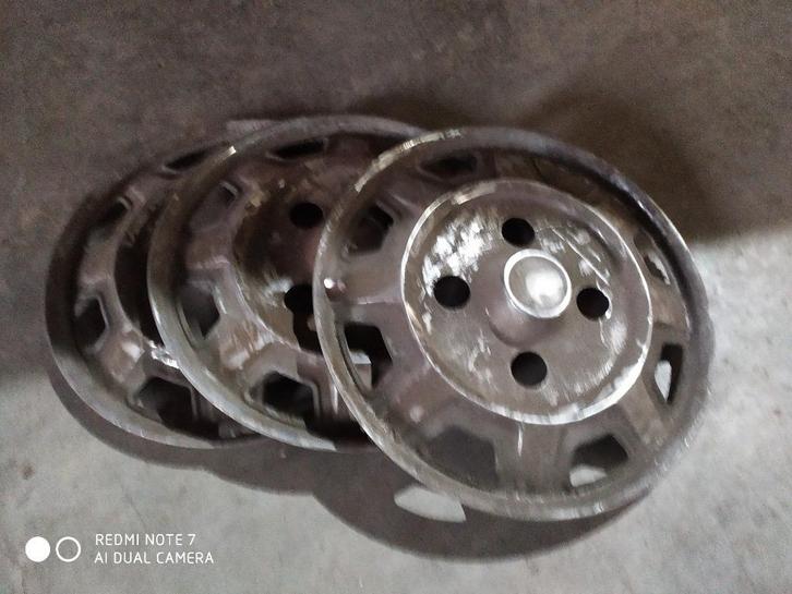 3 wieldoppen 13 inch, Auto diversen, Wieldoppen, Zo goed als nieuw, Ophalen of Verzenden