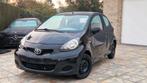 Tl aygo export motor en boite zeer goed,carossrrieschade, Auto's, Euro 5, Zwart, Radio, Zwart