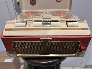 vintage Siera 4-track bandrecorder uit de jaren ’60 beschikbaar voor biedingen