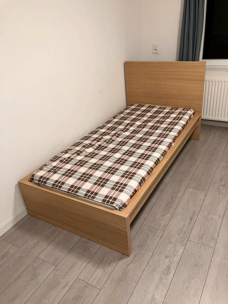 5 lits ikea Malm + sommier à lattes Luroy, Maison & Meubles, Chambre à coucher | Lits, Comme neuf, Blanc, Enlèvement