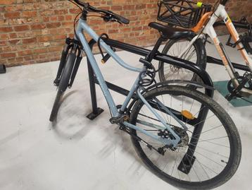 Riverside Fiets in goede staat met twee hangsloten beschikbaar voor biedingen