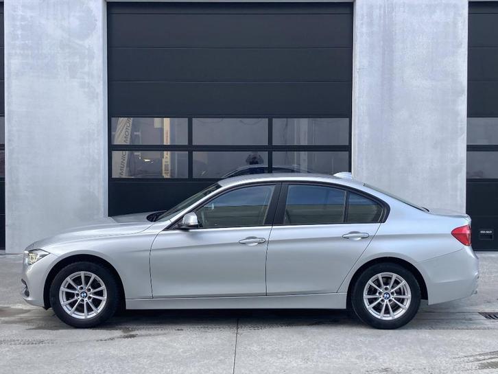 Voiture BMW 320i Berline/LED/caméra/... /Garantie, Autos, BMW, Entreprise, Achat, Série 3, ABS, Caméra de recul, Airbags, Air conditionné