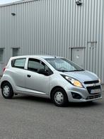 chevrolet spark  benzine 2015, Auto's, Chevrolet, Te koop, Zilver of Grijs, Berline, Benzine