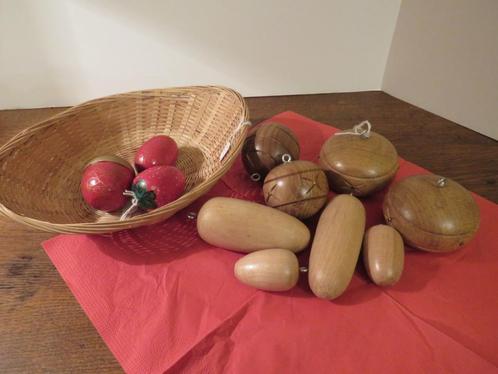 Oude houten kerstballen, Diversen, Kerst, Gebruikt, Ophalen of Verzenden