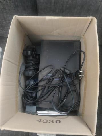 Playstation 2 met 2 controllers en 16 spelletjes beschikbaar voor biedingen