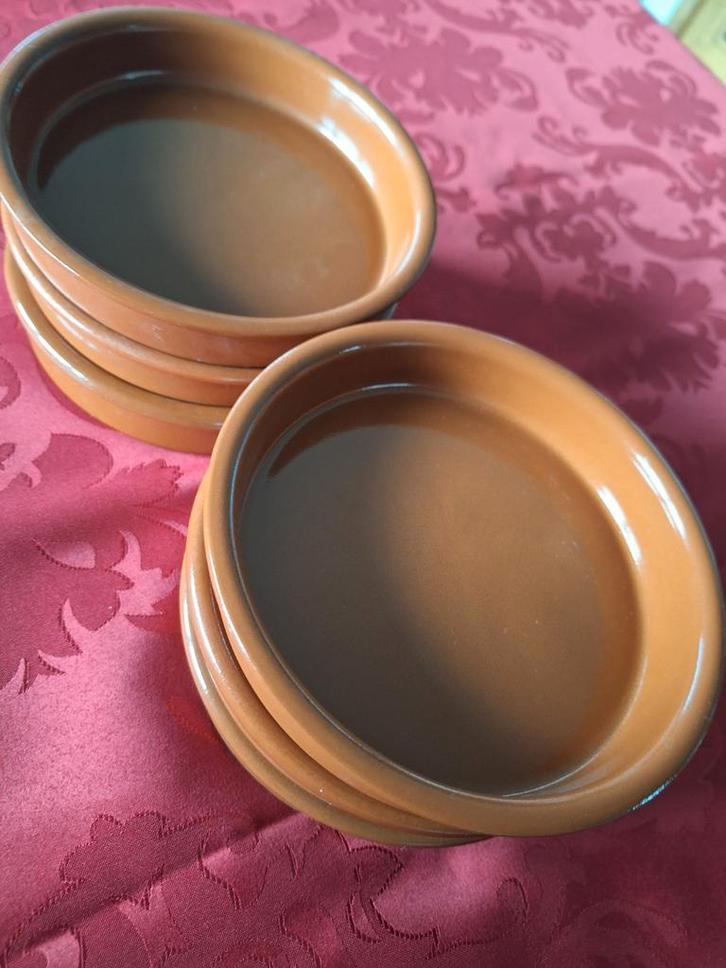 6 bruine zandstenen ramekins, diameter 16 cm, Huis en Inrichting, Keuken | Servies, Zo goed als nieuw, Kom(men), Boerenbont, Aardewerk