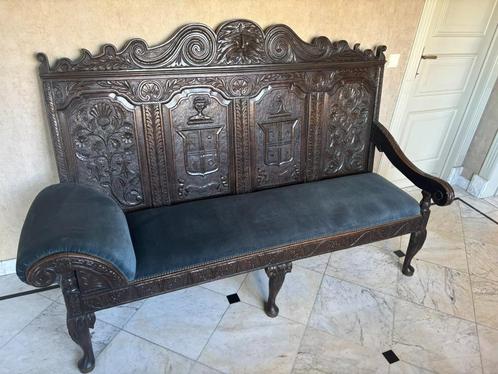 Antieke gestoffeerde halbank, Antiek en Kunst, Antiek | Meubels | Stoelen en Sofa's, Ophalen