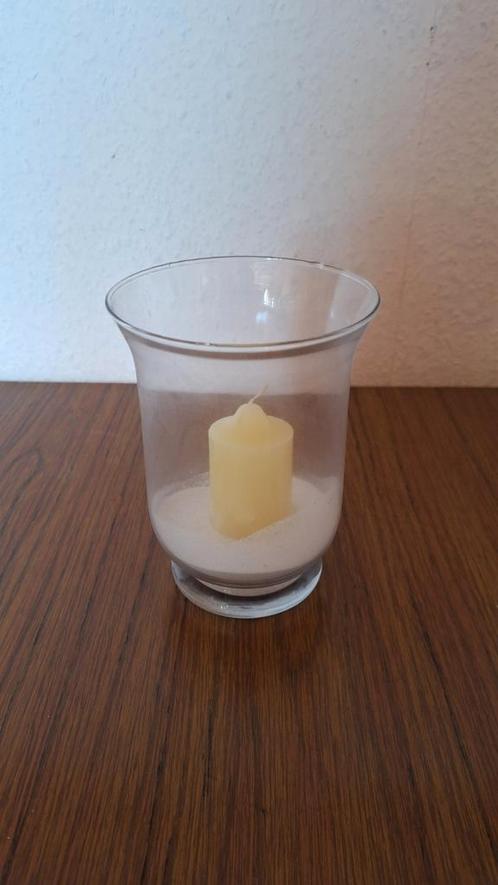 Windlicht met kaars in glas stolp nieuw in verpakking, Huis en Inrichting, Woonaccessoires | Kandelaars en Kaarsen, Zo goed als nieuw