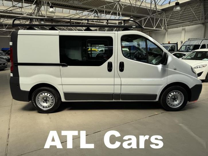 Renault Trafic 2.0 Diesel |Dubbele cabine| Airco | Trekhaak, Auto's, Renault, Bedrijf, Te koop, Trafic, ABS, Airbags, Airconditioning