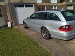 Mercedes Benz e220 cdi, automaat, euro 4, rijdt perfekt, Auto's, Mercedes-Benz, Automaat, 4 deurs, Stof, Zwart