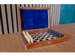 Jeu d'échecs en bois de sculpté à la main 1960-1970 détaillé, Collections, Enlèvement ou Envoi, Comme neuf