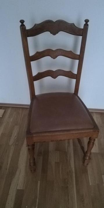 Vier retro eetkamer stoelen, echt hout